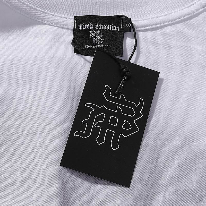 Remera Mixed Emotion Red Eye Iron Diamond White