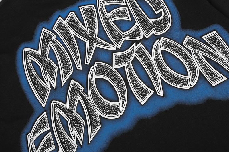 Remera Mixed Emotion Spirit Black